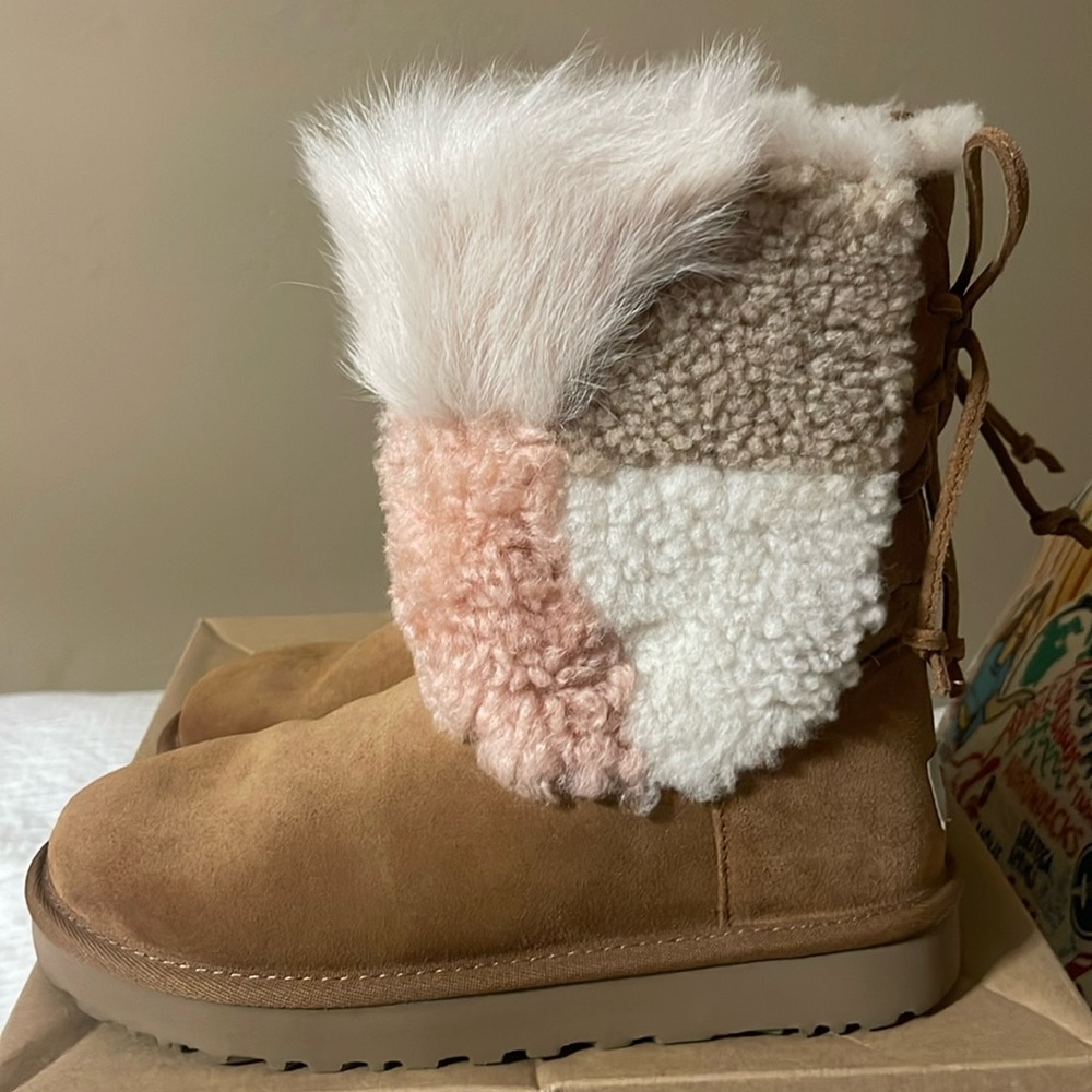 UGG short boot